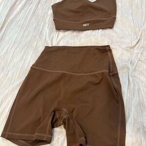SET Active Luxform Chocolate Sports Bra + shorts